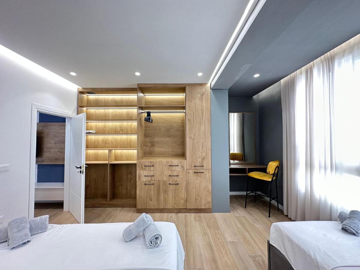 Luxurious Seaside Apartment Дуррес Екстер'єр фото