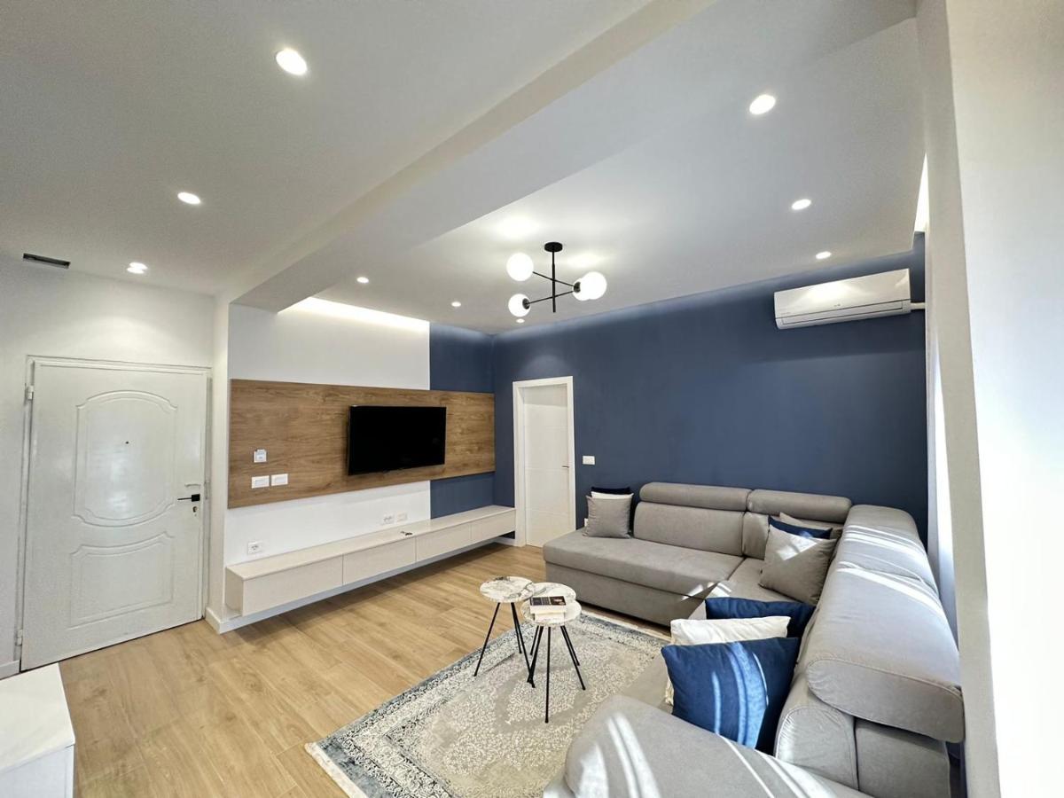 Luxurious Seaside Apartment Дуррес Екстер'єр фото